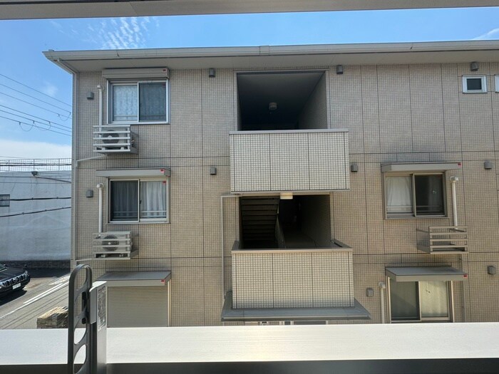 物件内観写真18　(室内からの展望)