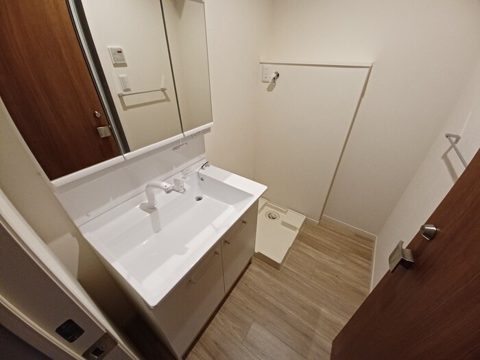 物件内観写真11　(洗面)