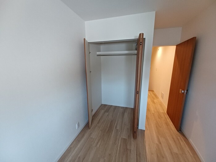 物件内観写真12　(収納)