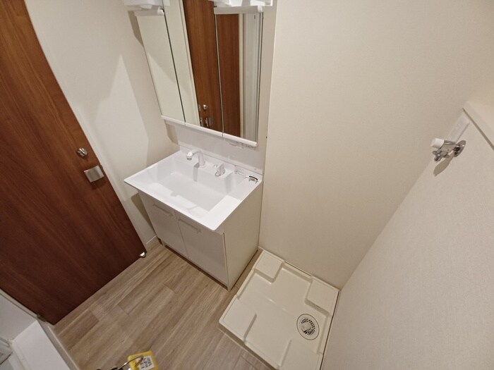 物件内観写真13　(洗濯機置場)