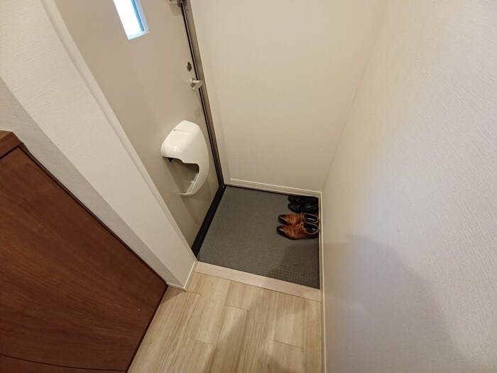 物件内観写真15　(玄関)