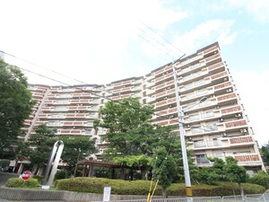 豊中野畑住宅４号棟（104）外観写真