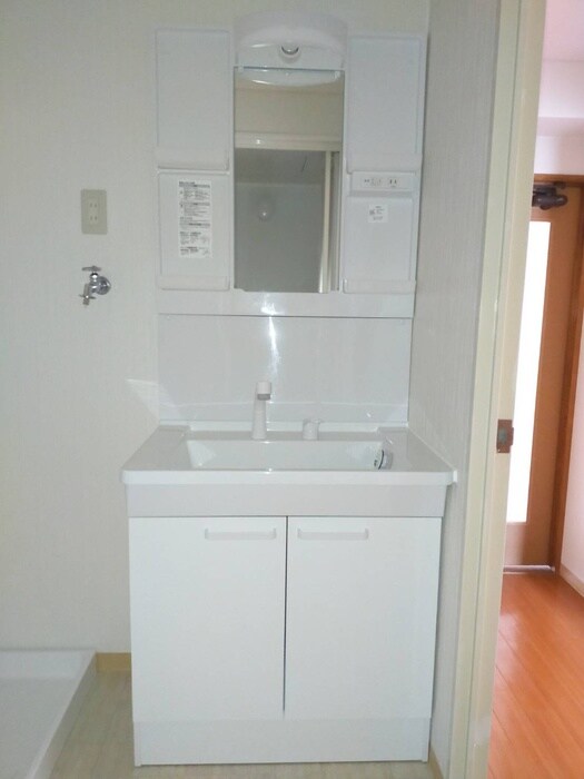 物件内観写真7　(洗面)