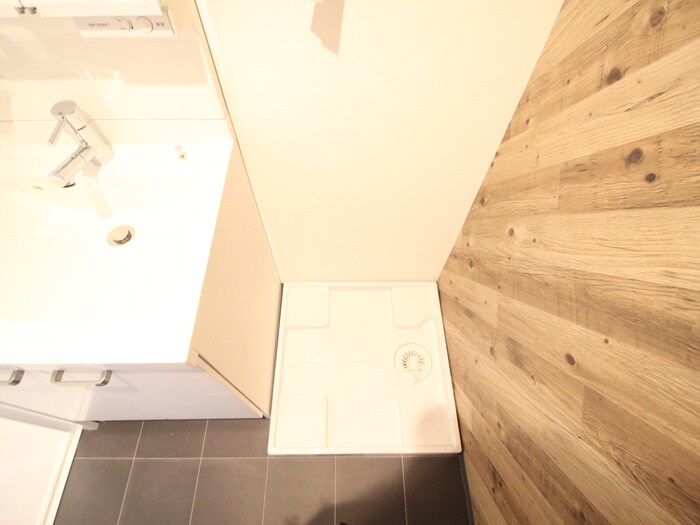 物件内観写真11　(洗濯機置場)