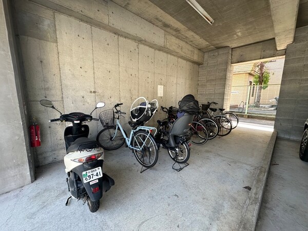 駐輪場