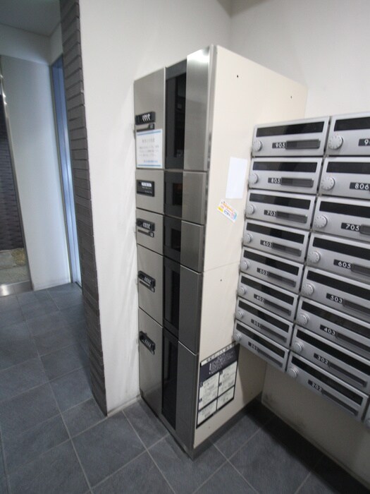 物件外観写真4　(建物設備)