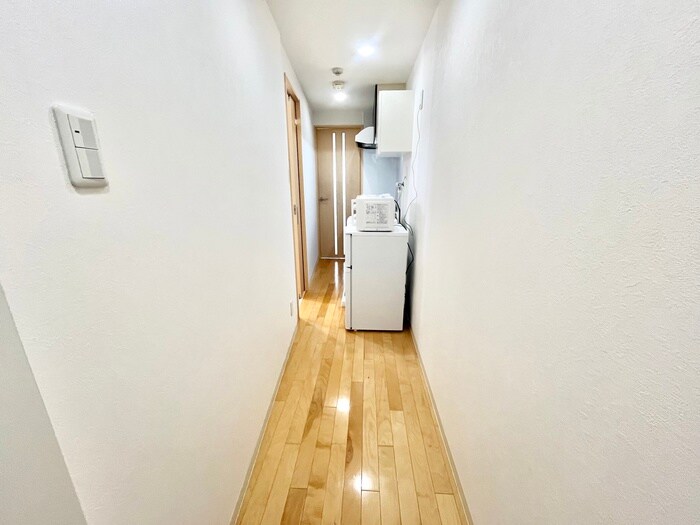 物件内観写真19　(廊下)