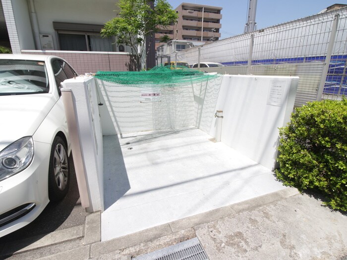 物件外観写真4　(建物設備)