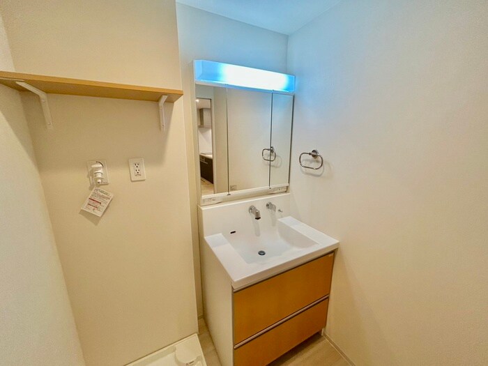 物件内観写真9　(洗面)