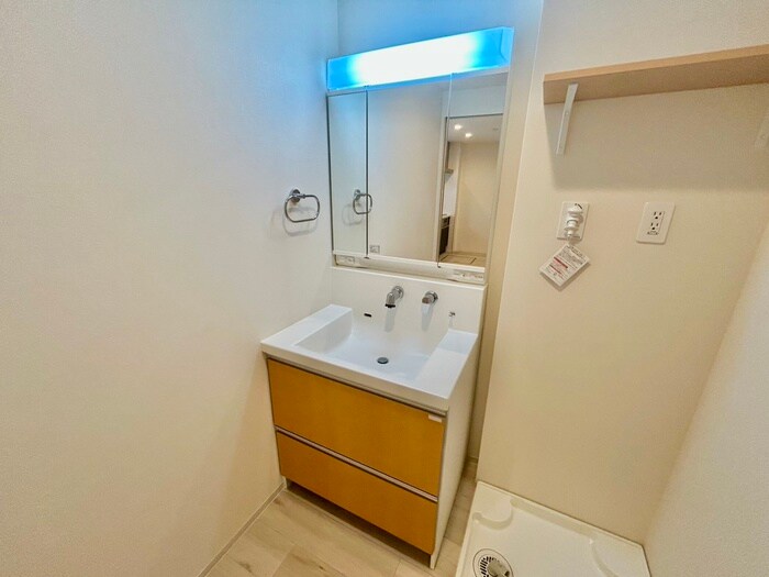 物件内観写真9　(洗面)