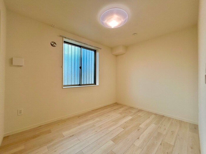 物件内観写真12　(居室)