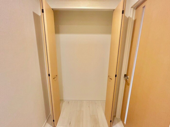 物件内観写真13　(収納)