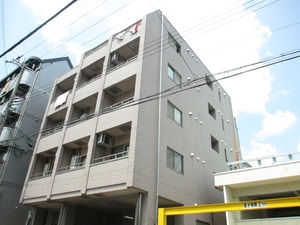 ライフ春日野外観写真