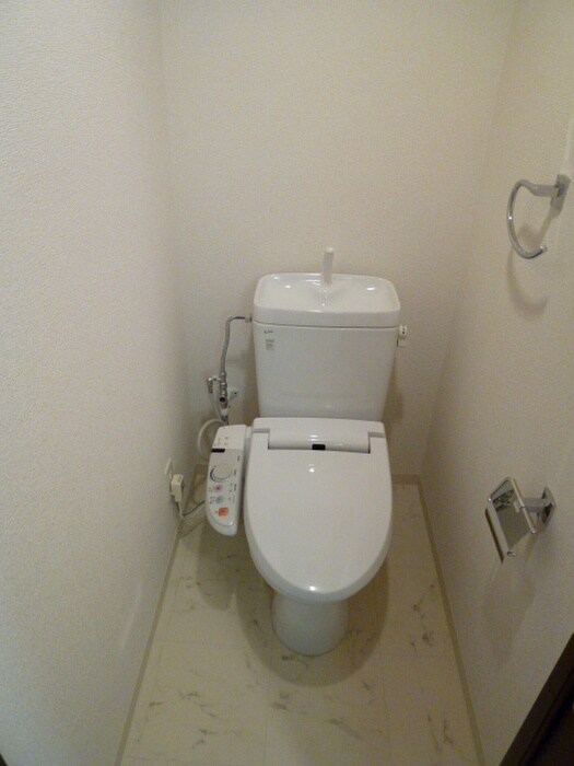 物件内観写真9　(トイレ)