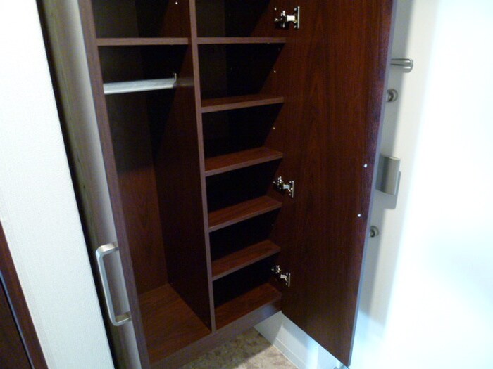 物件内観写真16　(靴箱)