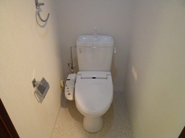 物件内観写真16　(トイレ)