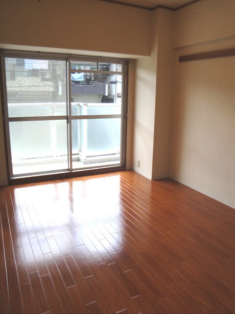 物件内観写真15　(居室)