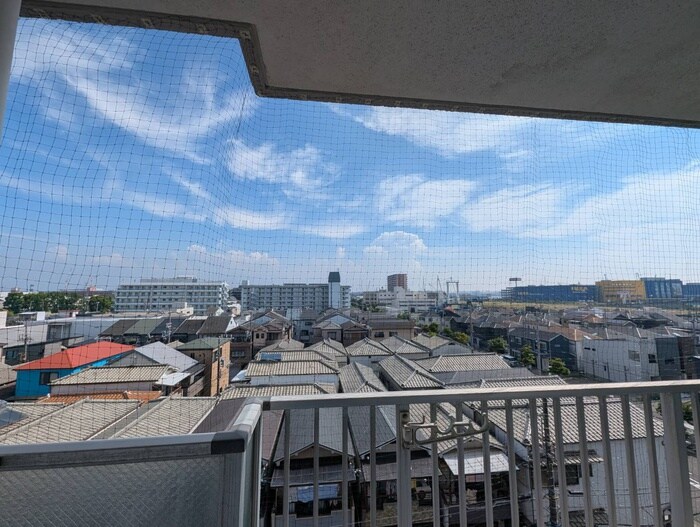 物件内観写真18　(室内からの展望)