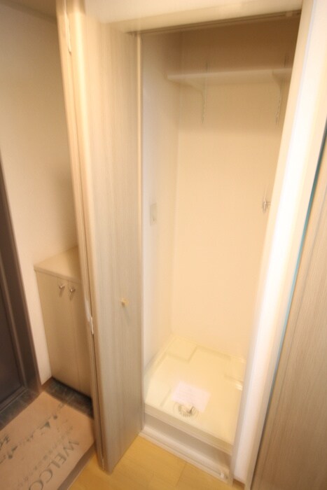 物件内観写真9　(洗濯機置場)