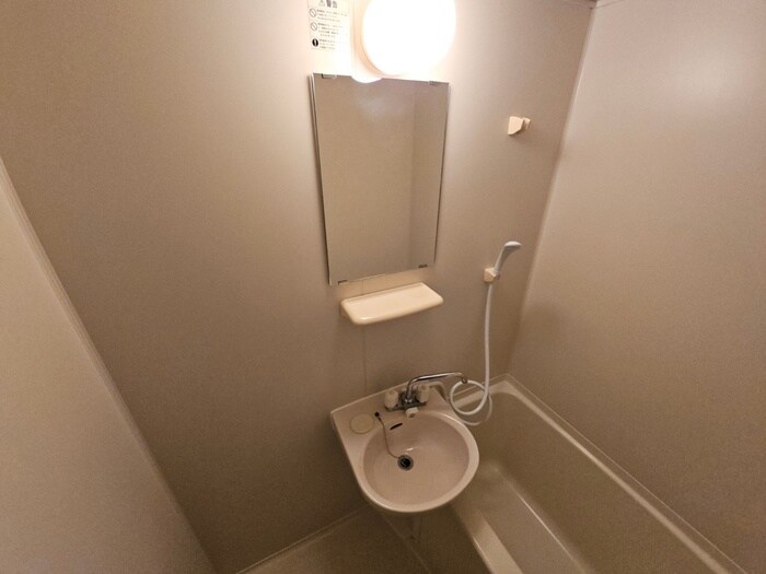 物件内観写真9　(洗面)