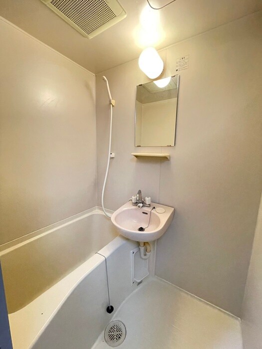 物件内観写真12　(バス／シャワールーム等)