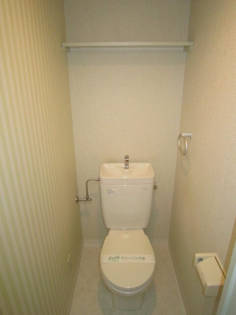 物件内観写真12　(トイレ)