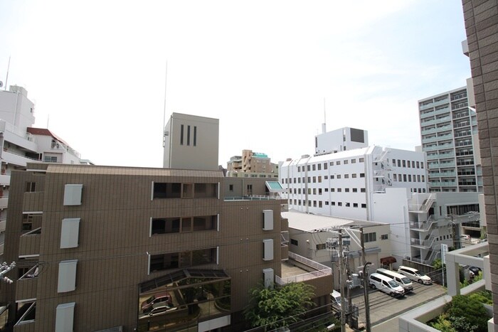 物件内観写真18　(室内からの展望)