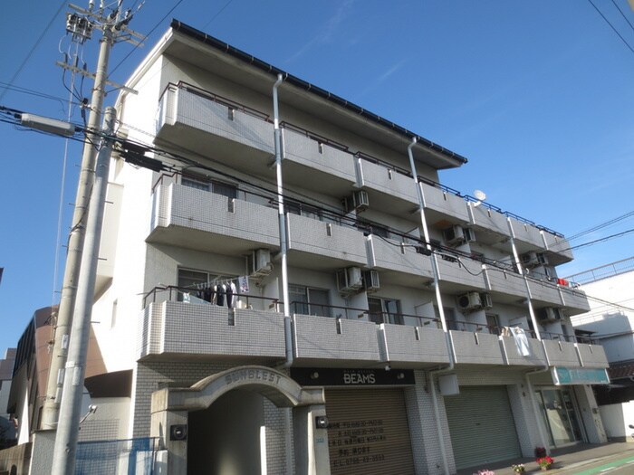 物件外観写真2　(外観写真)