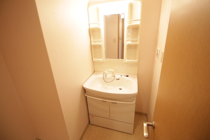 物件内観写真12　(洗面)