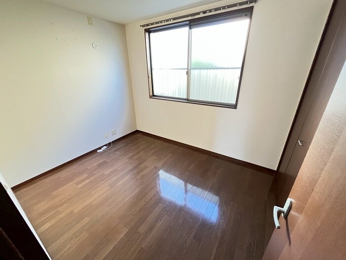 物件内観写真18　(居室)