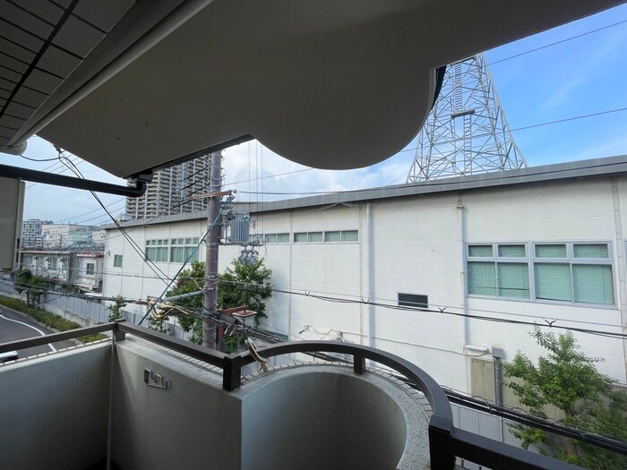 物件内観写真11　(室内からの展望)