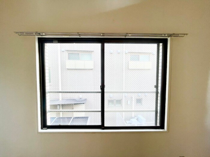 物件内観写真15　(室内からの展望)