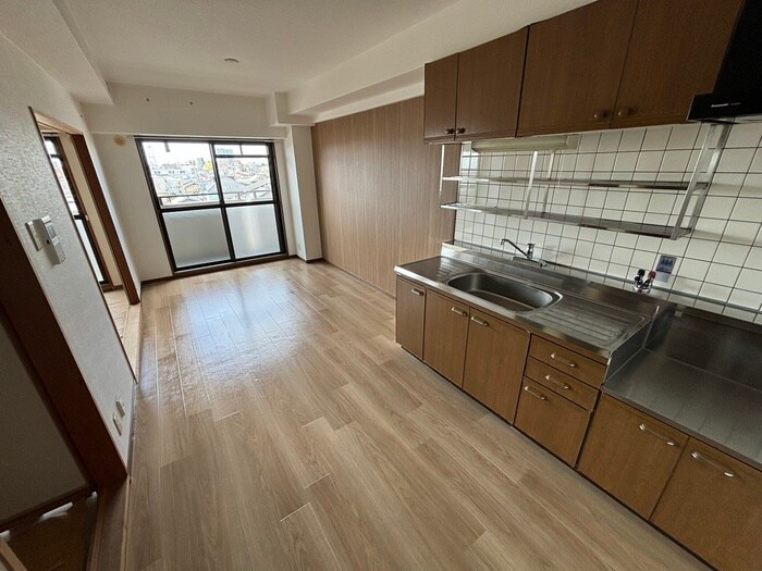 物件内観写真8　(居室)