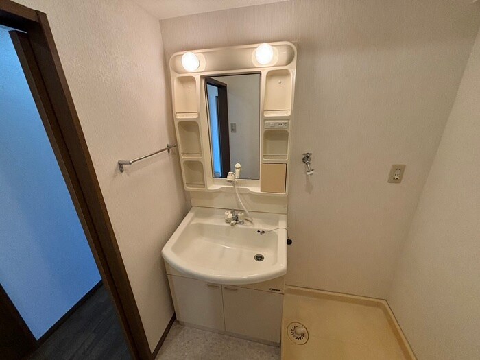 物件内観写真11　(洗面)