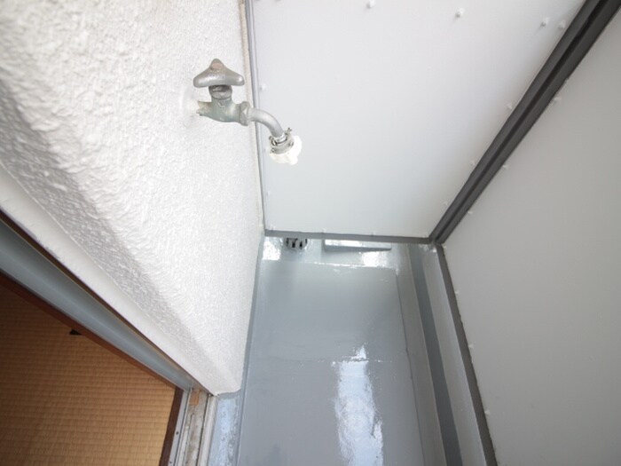 物件内観写真13　(洗濯機置場)