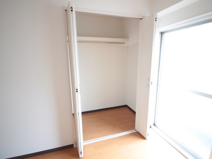 物件内観写真16　(収納)