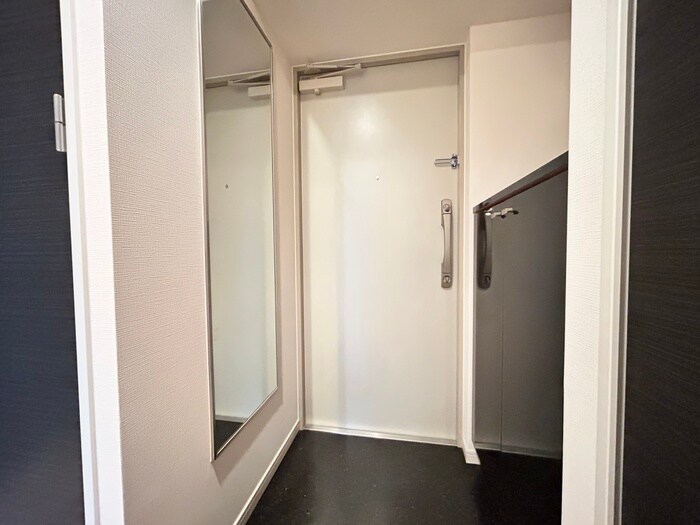 物件内観写真22　(玄関)