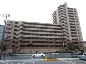 ｷﾝｸﾞﾚｼﾞﾃﾞﾝｽ ﾗ･ｾｰﾇ宝塚(205)外観写真