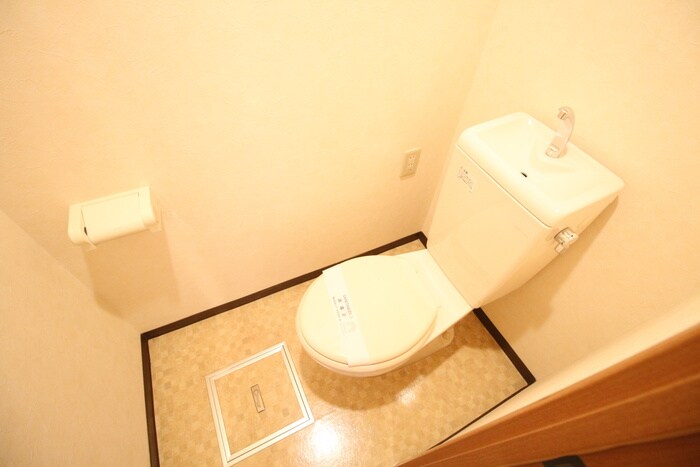 物件内観写真12　(トイレ)