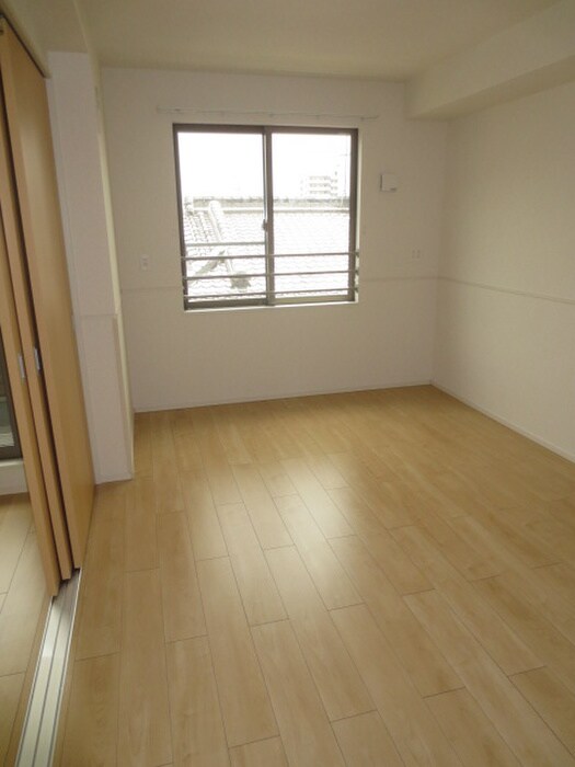 物件内観写真18　(居室)