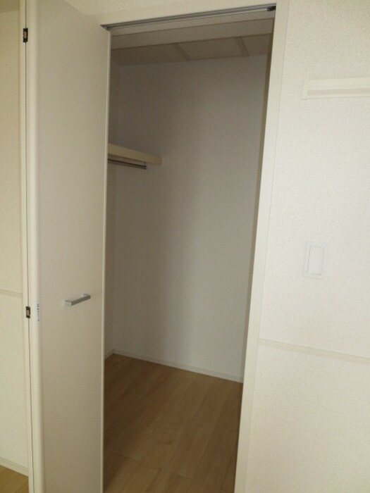 物件内観写真21　(収納)