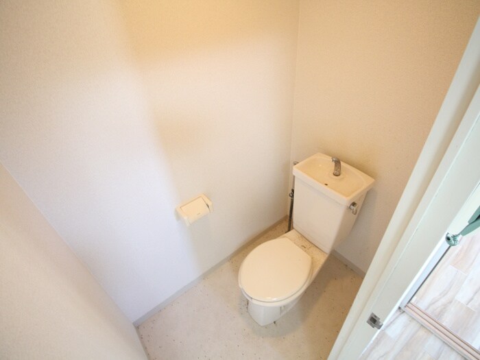 物件内観写真10　(トイレ)