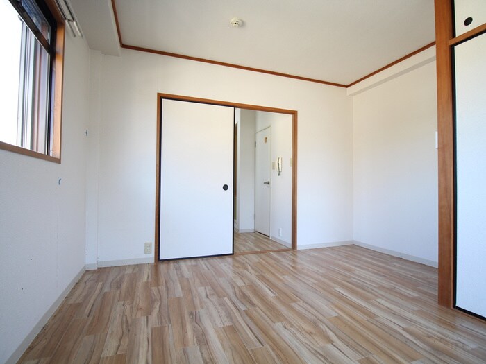 物件内観写真11　(居室)