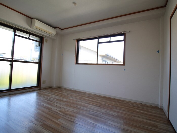 物件内観写真13　(居室)