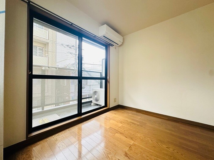 物件内観写真8　(居室)