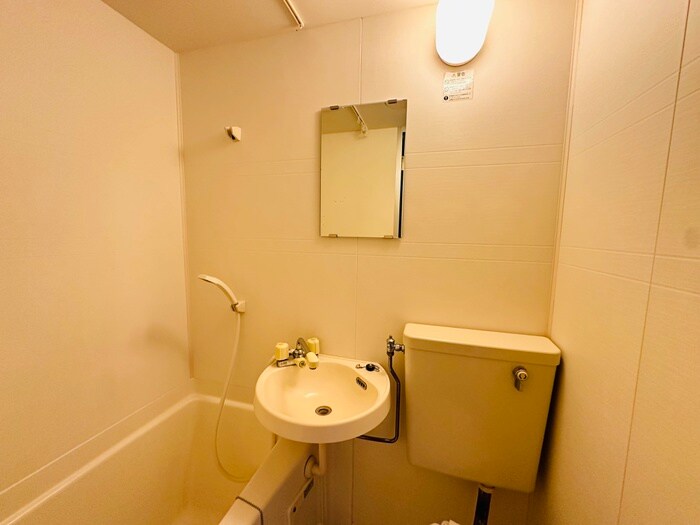 物件内観写真10　(洗面)