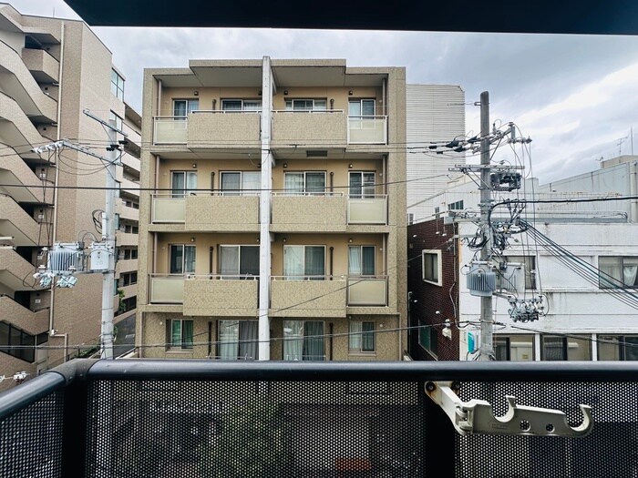 物件内観写真16　(室内からの展望)