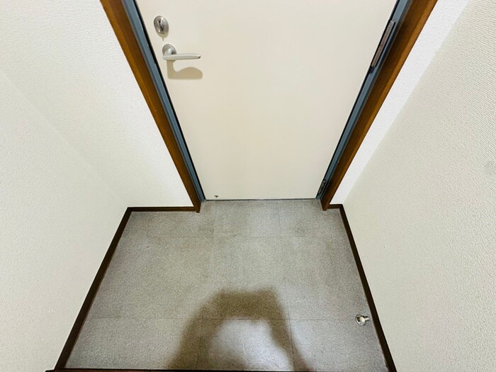 物件内観写真22　(玄関)