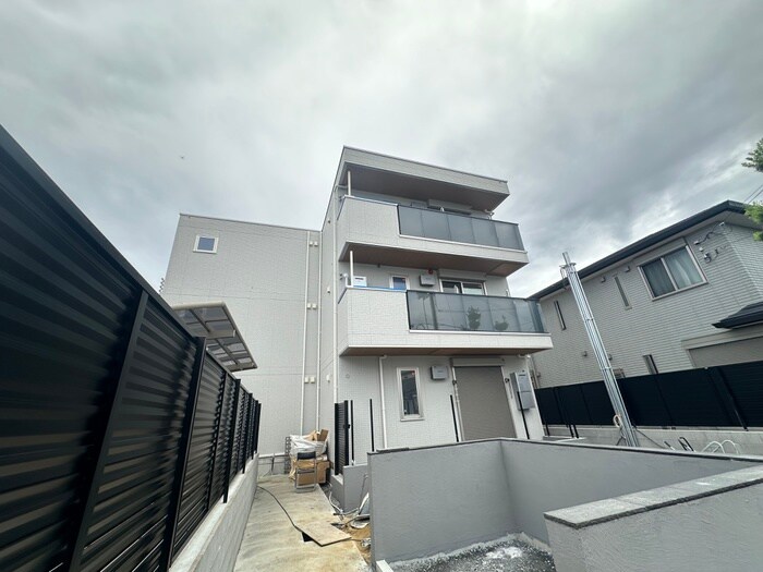 物件外観写真2　(外観写真)