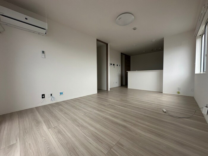 物件内観写真12　(居室)